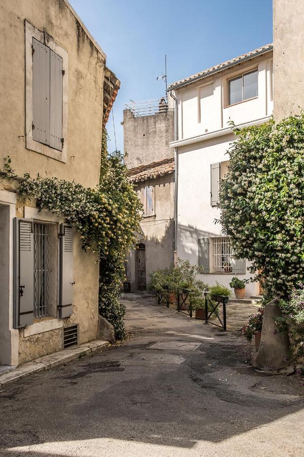 Arles Maison Petite Roquette Et Garage Luaran gambar